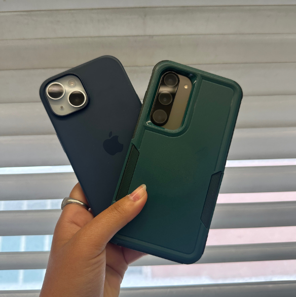 Photo of an iPhone and an Android