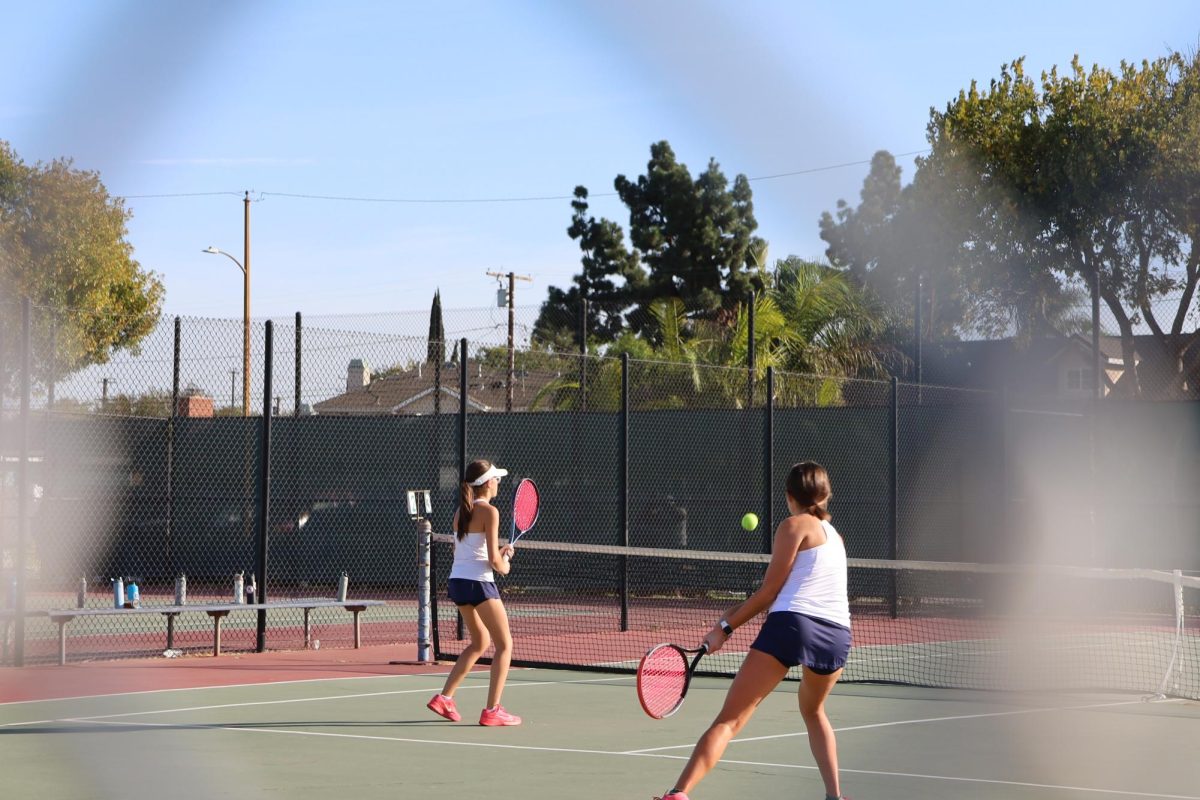 Photo of Elizabeth Torres and Natalia Duenas
