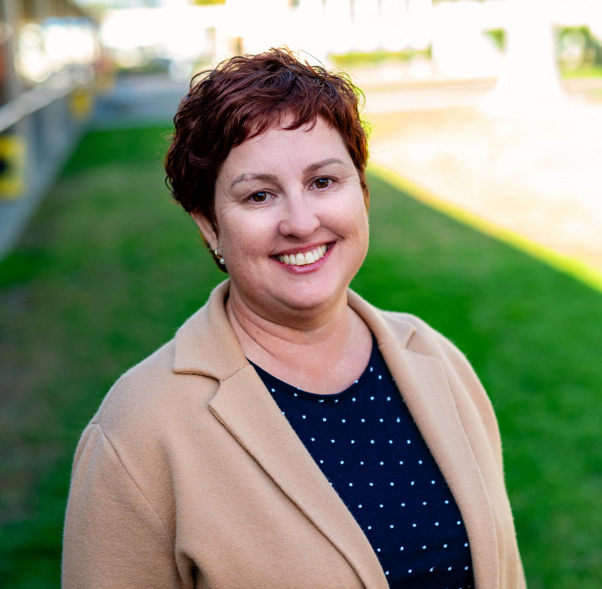 Photo of Dr. Stacie Alexander on the Millikan campus 