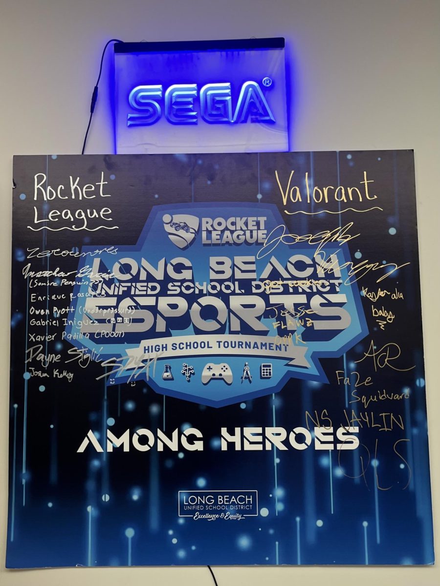 Last Year's Esports player signatures 